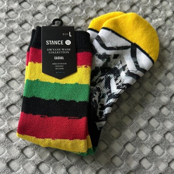 Stance Dwayne wade  Vibrant Striped Casual Socks - Yellow, Red, Green, Black - Picture 1 of 6